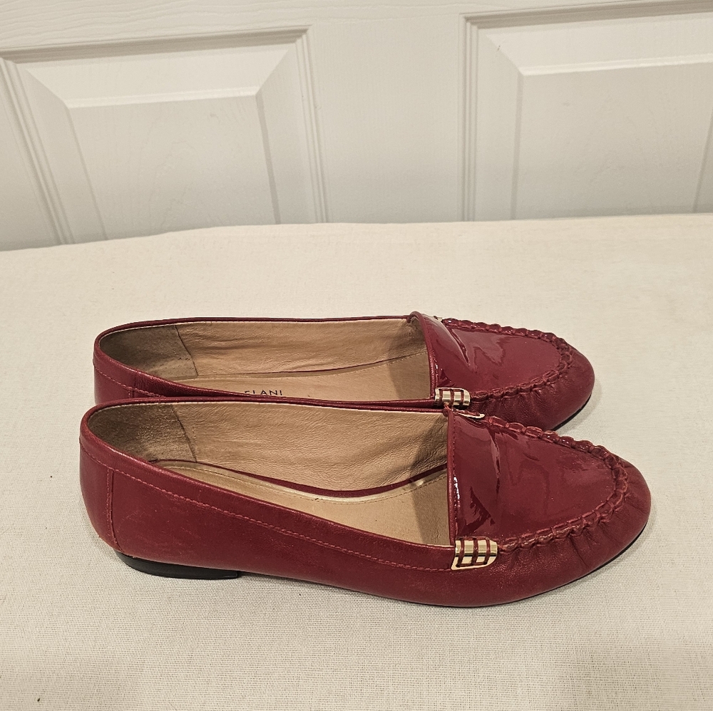 ANTONIO MELANI Women's Candy Apple Red Patent Leather Slip-On Flats Size-7.5 - Picture 5 of 11